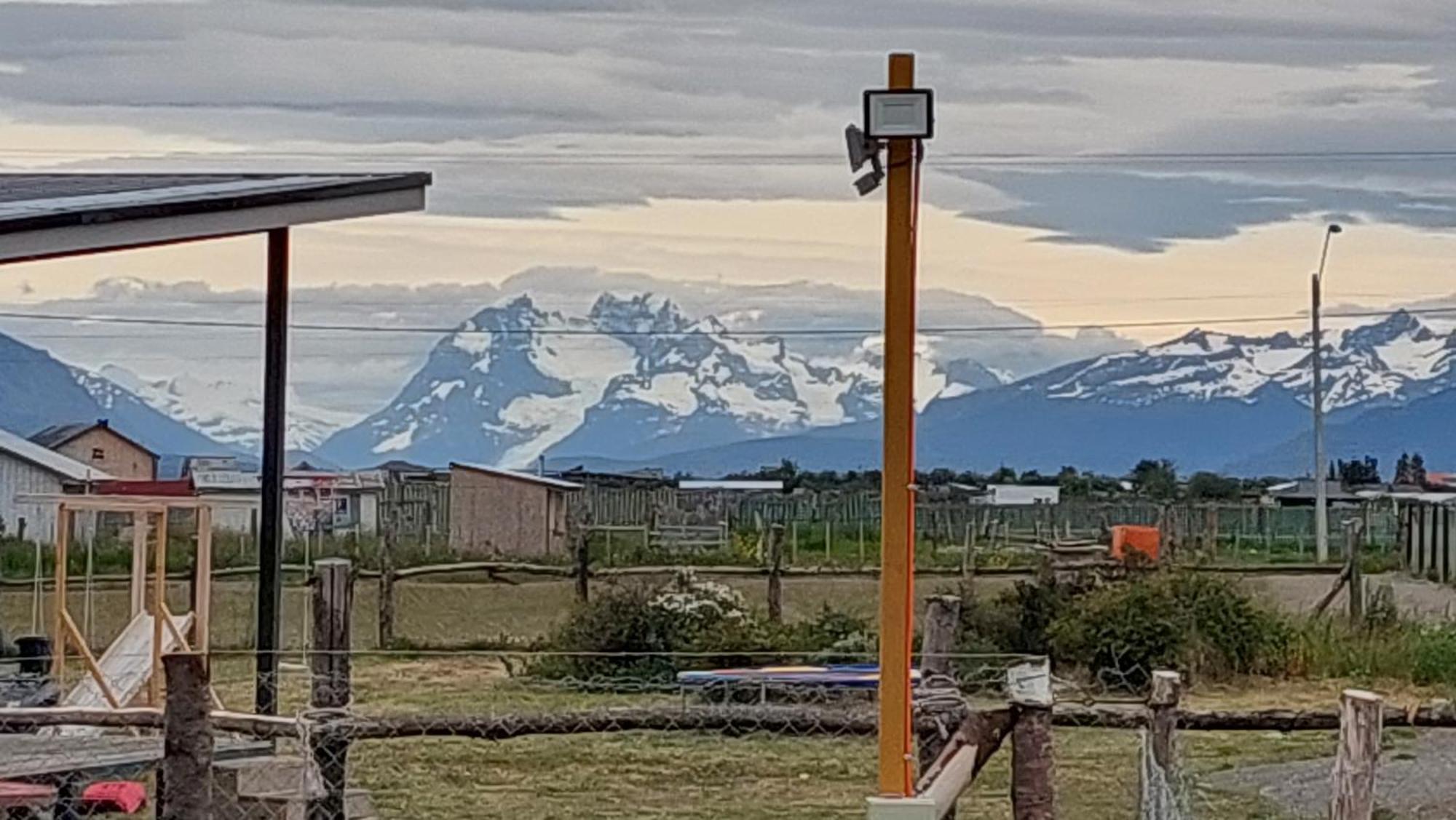 Cabanas Antu Kuyen Patagonica ปวยร์โตนาตาเลส ภายนอก รูปภาพ